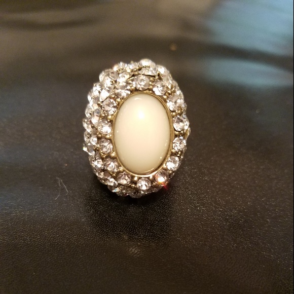 Jewelry - Chunky Cocktail ring